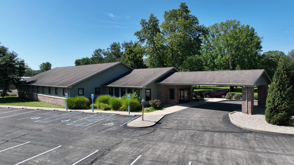 Primary Photo Of 1 Oakview Dr, Monticello Office For Sale