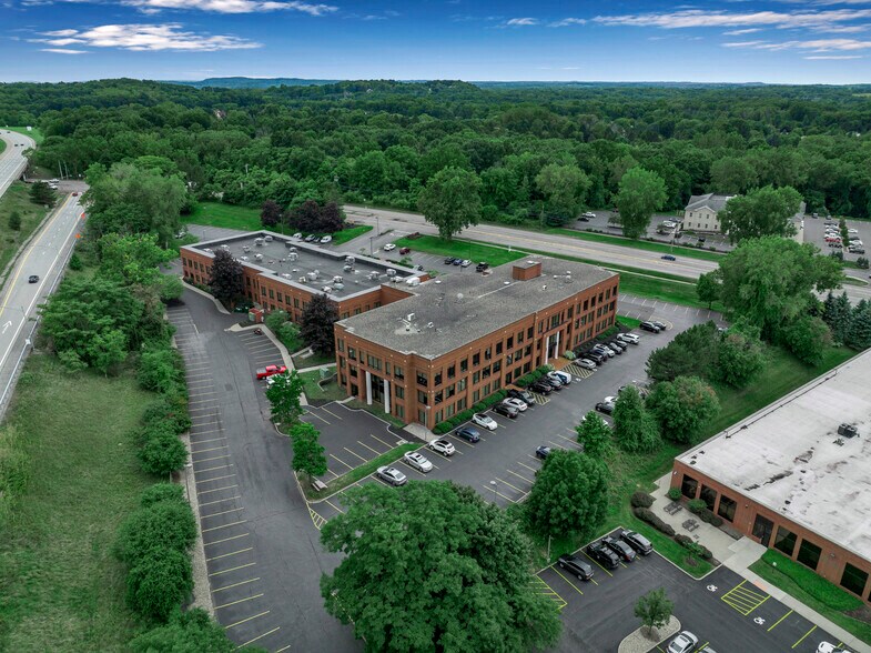 More Photos Of 1250 Pittsford Victor Rd, Pittsford Office For Lease