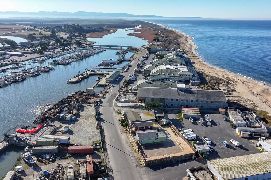 More Photos Of 7550 Sandholdt Rd, Moss Landing Warehouse For Sale