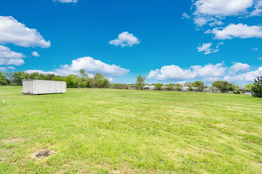 More Photos Of 4612 County Road 616, Alvarado Multifamily For Sale