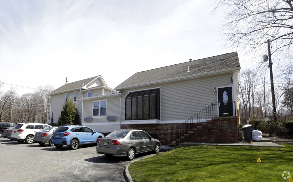 More Photos Of 1711 E Route 46, Parsippany Office For Sale