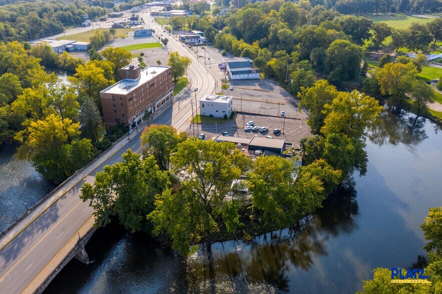 More Photos Of 295 W Market St, Warren Apartments For Sale