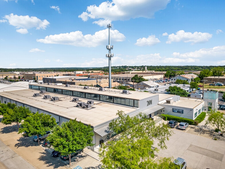 More Photos Of 201 N Rupert St, Fort Worth Office For Lease