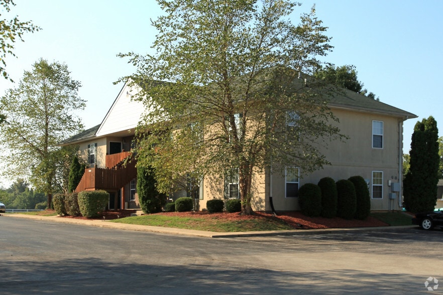 More Photos Of 111 Erie Ct, Shepherdsville Apartments For Sale