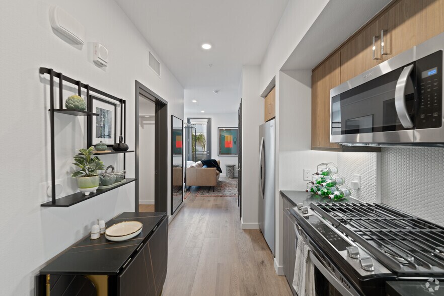 More Photos Of 1800 Beverly Blvd, Los Angeles Apartments For Lease