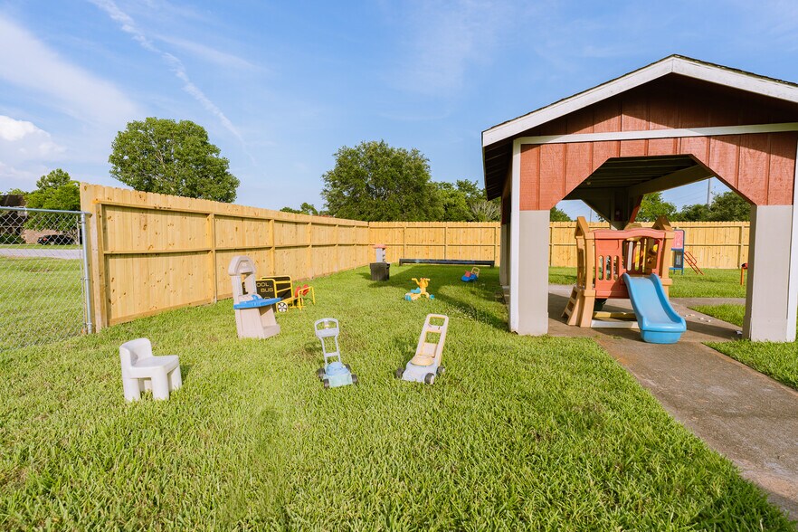 More Photos Of 5111 Powerline Rd, Richmond Daycare Center For Sale