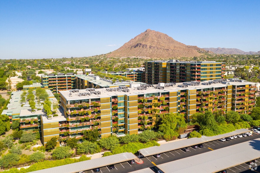 More Photos Of 6895 E Camelback Rd, Scottsdale Apartments For Lease