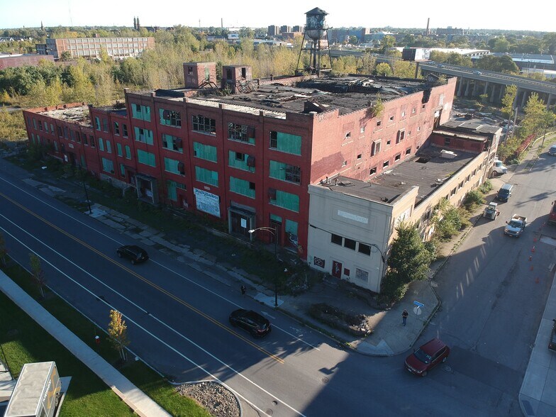 More Photos Of 57 Tonawanda St, Buffalo Office For Sale