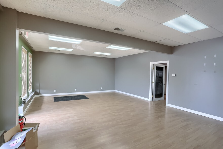 More Photos Of , New Castle Office For Sale