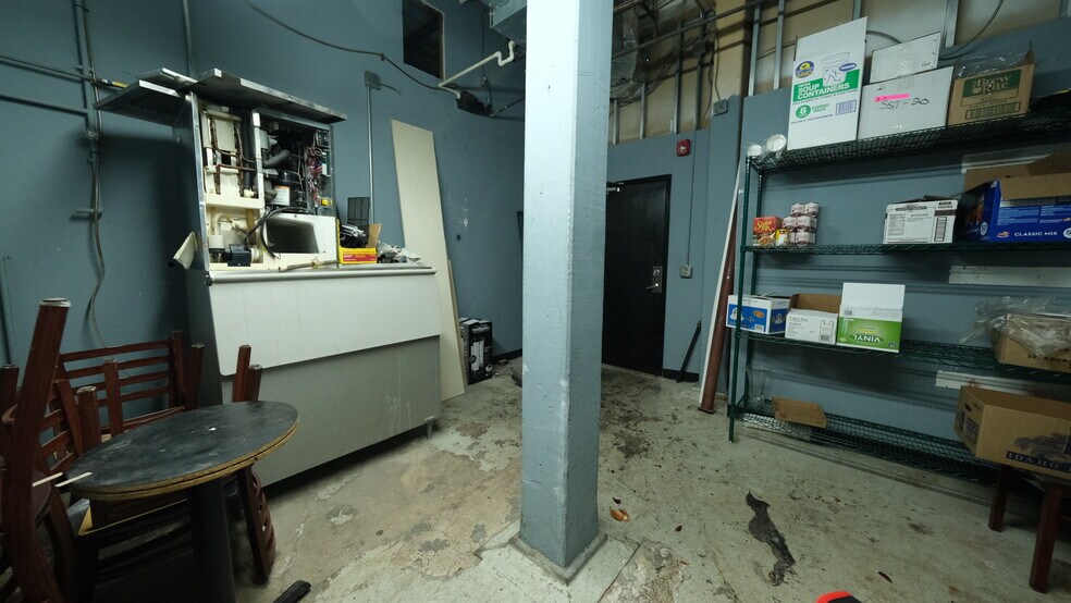 More Photos Of 91 Hartford Ave, Providence Apartments For Lease