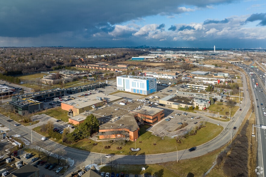 More Photos Of 400 Iroquois Shore Rd, Oakville Warehouse For Sale