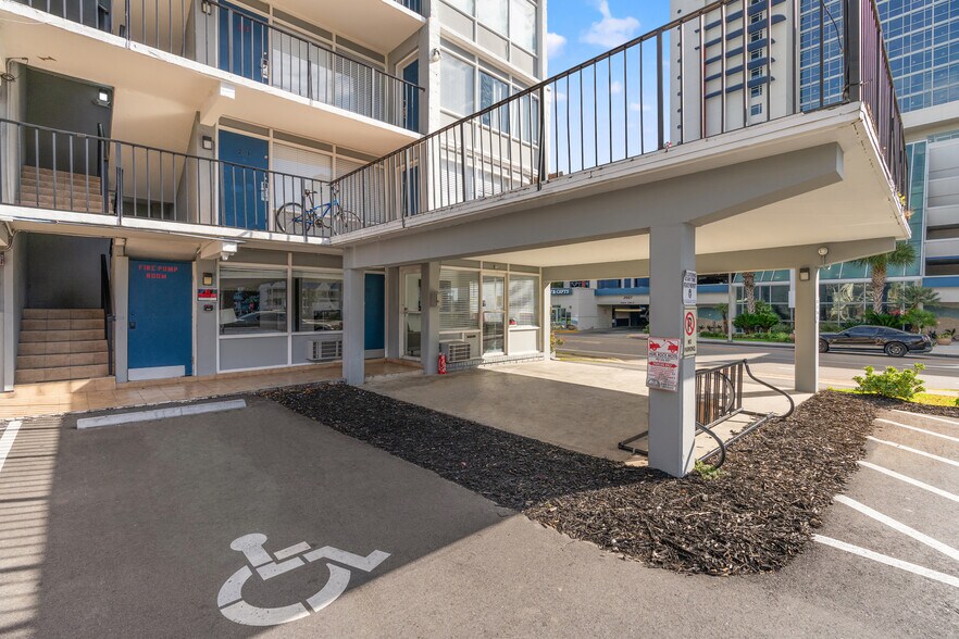 More Photos Of 2010 S Ocean Blvd, Myrtle Beach Apartments For Sale