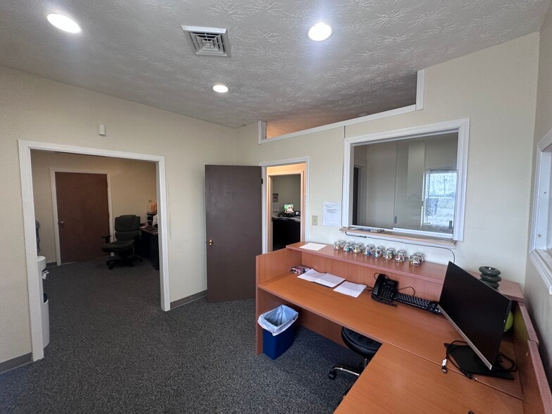 More Photos Of 2315 Stanley Ave, Dayton Light Distribution For Sale
