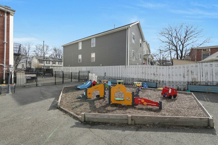 More Photos Of 103-105 N Main St, Paterson Specialty For Sale