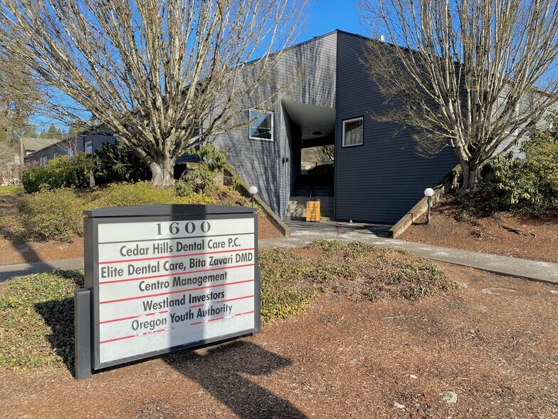 More Photos Of 1600 SW Cedar Hills Blvd, Portland Office For Sale