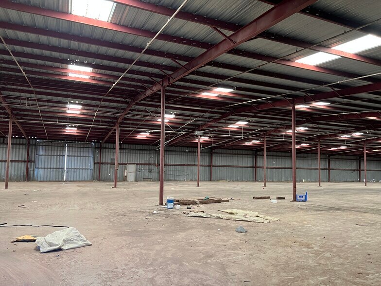 More Photos Of 375 Compress, Las Cruces Warehouse For Sale