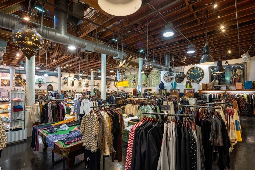 More Photos Of 150 S La Brea Ave, Los Angeles Storefront For Lease