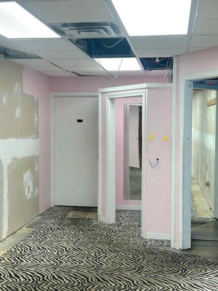 More Photos Of 9539 US Highway 98 W, Destin Freestanding For Sale