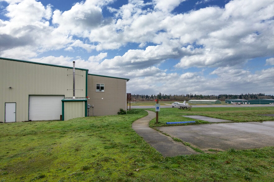 More Photos Of 191 Airport Rd, Port Townsend Airplane Hangar For Sale