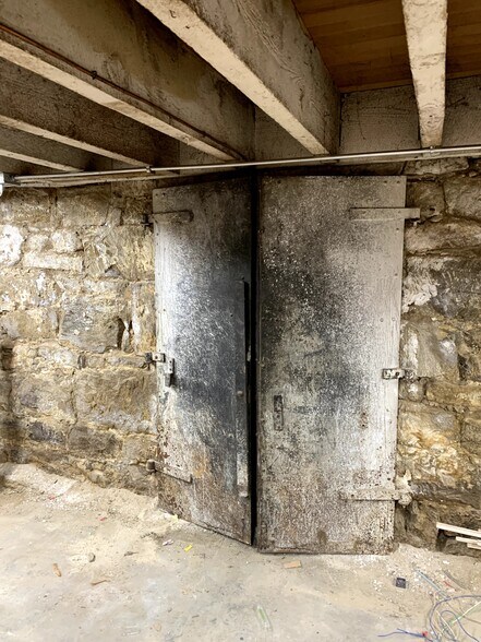 More Photos Of 202 N Carson St, Carson City Office For Sale