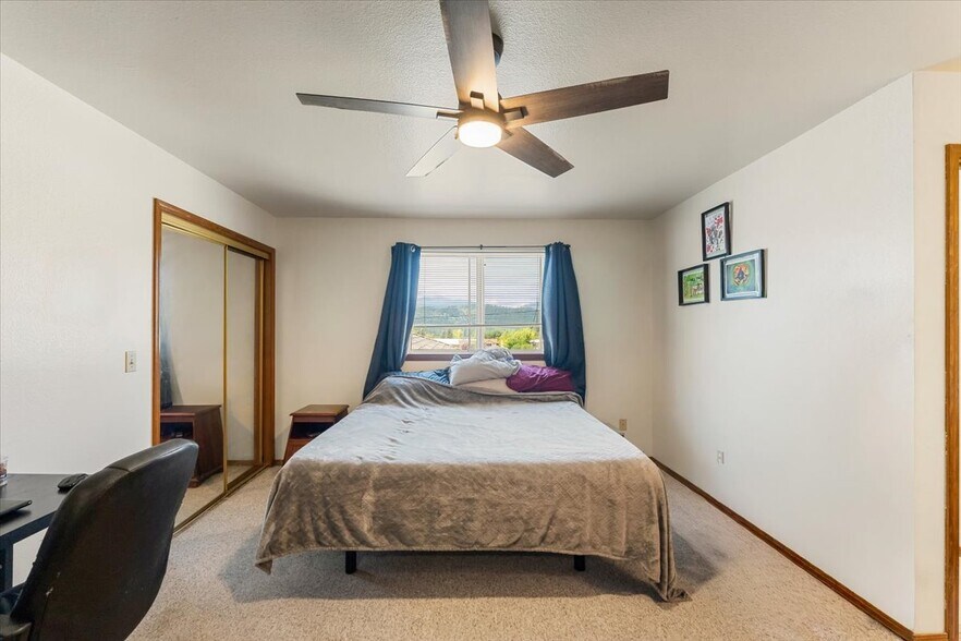More Photos Of 416 Alder St, Mount Shasta Apartments For Sale