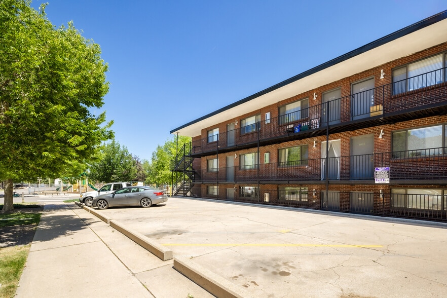 More Photos Of 651 29th St, Denver Apartments For Sale