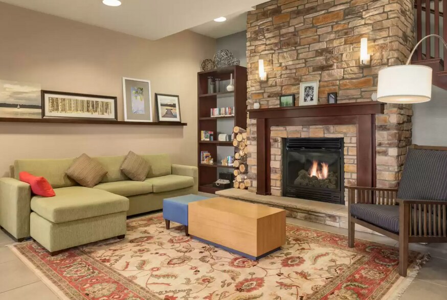 More Photos Of 804 S Leonard Ave, Lima Hotel For Sale