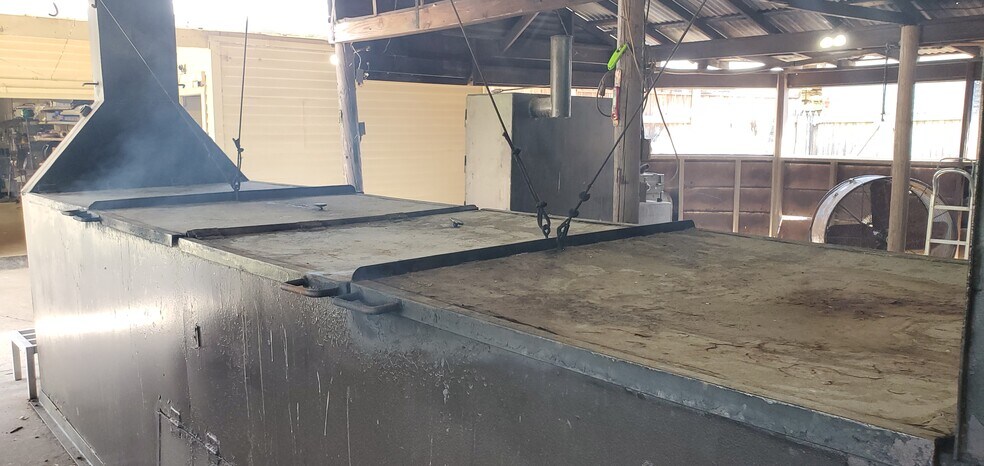 More Photos Of 1616 Farmers Rd, Burlington Restaurant For Sale