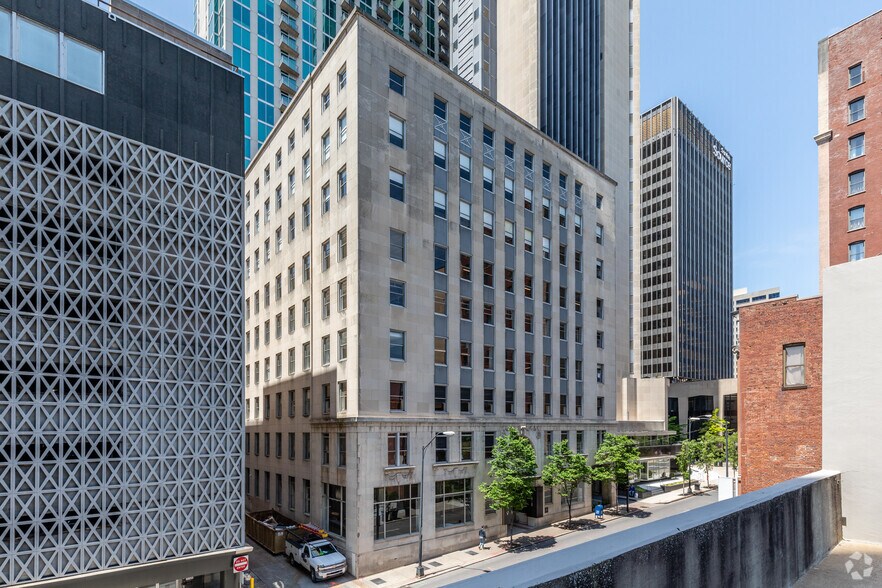 More Photos Of 159 4th Ave N, Nashville Office For Lease