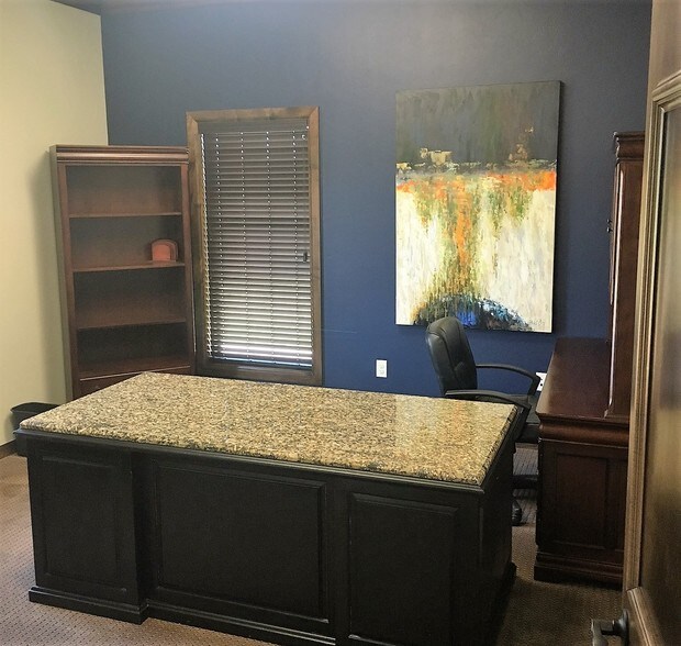 More Photos Of 920 NW 139th Street Pky, Oklahoma City Office For Lease