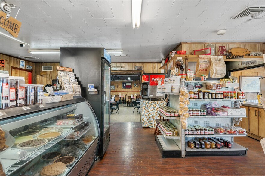 More Photos Of 28323 Interstate, Wills Point Restaurant For Sale