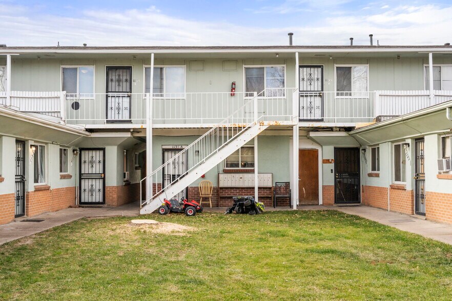 More Photos Of 1129 Akron St, Aurora Apartments For Sale