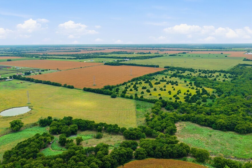 More Photos Of 10935 County Road 109, Alvarado Land For Sale