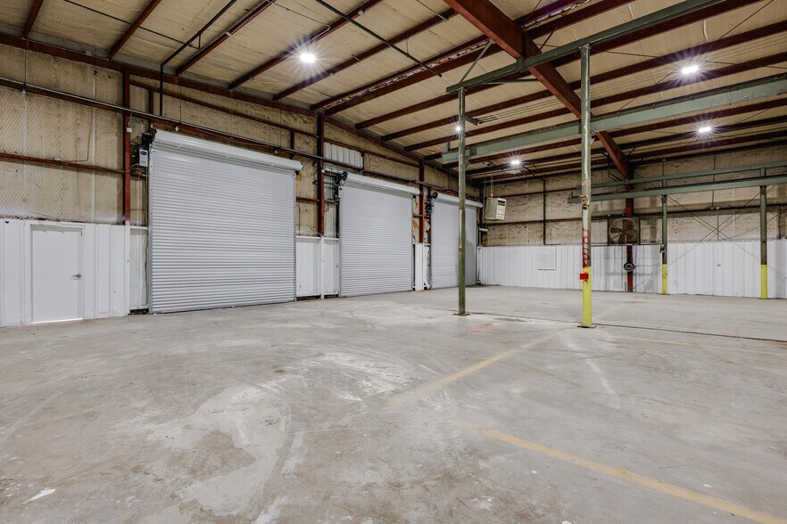 More Photos Of 4800 Cash Rd, Dallas Manufacturing For Lease