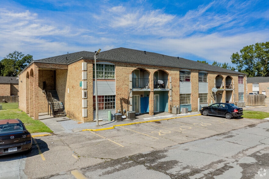 More Photos Of 1718 Boulevard De Province, Baton Rouge Apartments For Sale