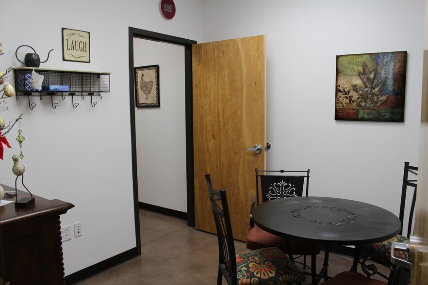 More Photos Of 3038 E Fort Lowell Rd, Tucson Medical For Sale