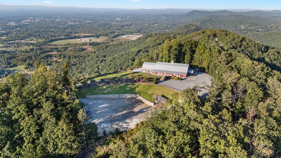 More Photos Of 6572 Burkemont Rd, Morganton Specialty For Sale