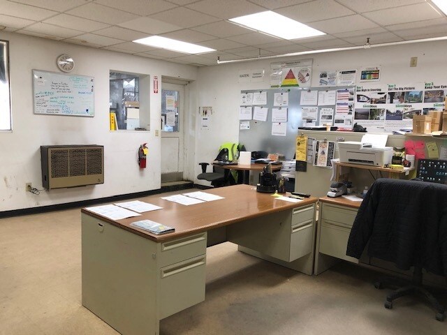 More Photos Of 175 Oriskany Blvd, Whitesboro Industrial For Lease