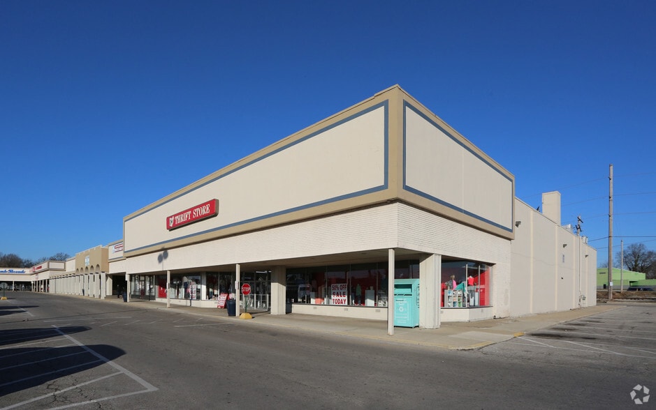 Primary Photo Of 677 Harrisburg Pike, Columbus Unknown For Lease