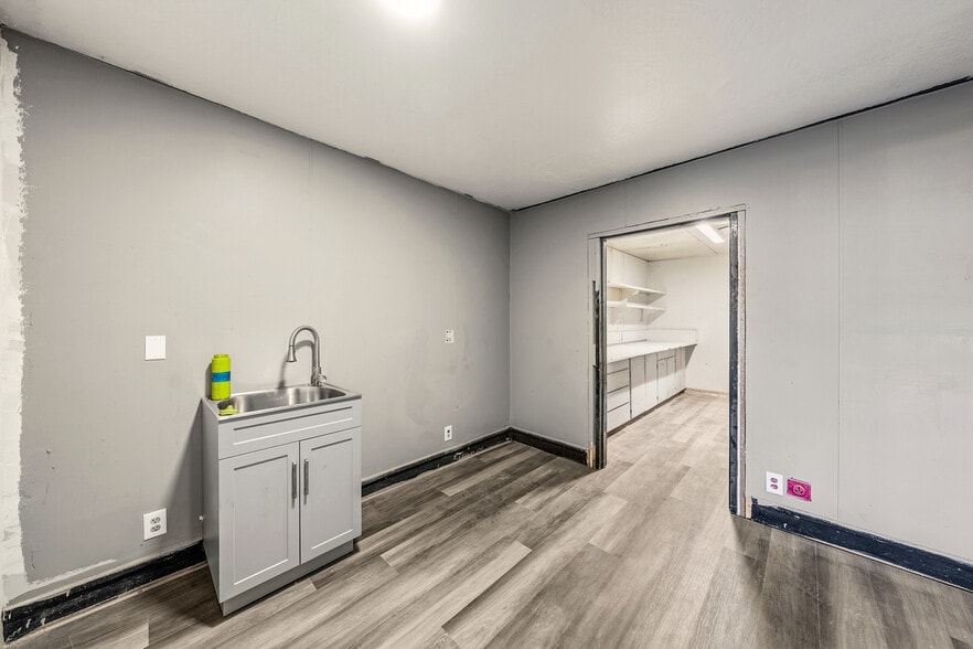 More Photos Of 727 Welch St, Medford Industrial For Sale