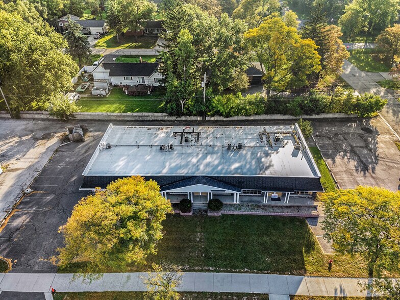 More Photos Of 29906-29940 Orchard Lake Rd, Farmington Hills Medical For Lease