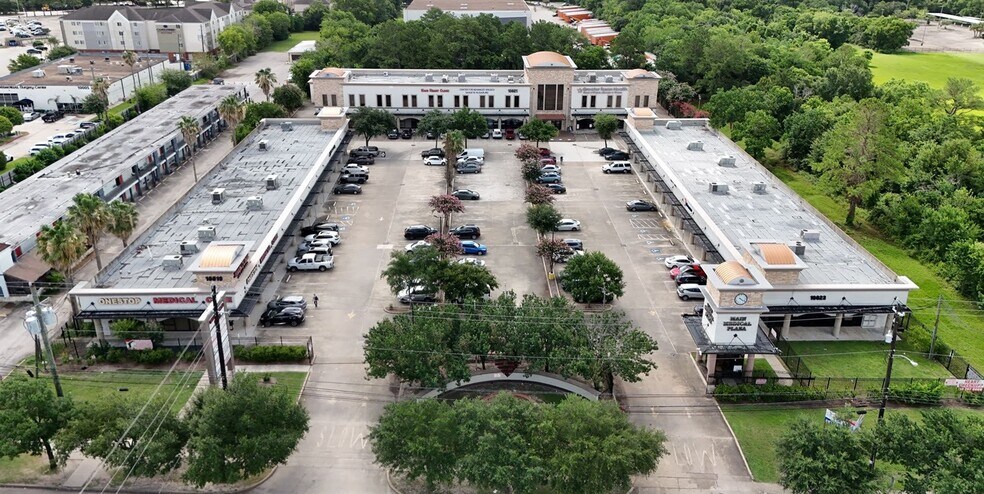 More Photos Of 10019 Main St, Houston Office For Lease
