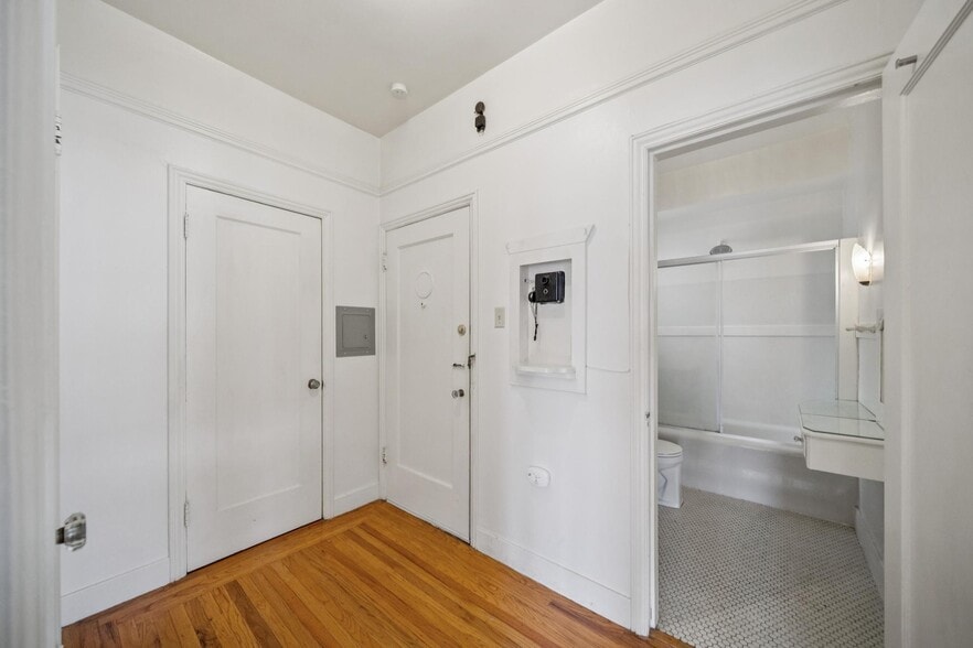 More Photos Of 1285 8th Ave, San Francisco Apartments For Sale