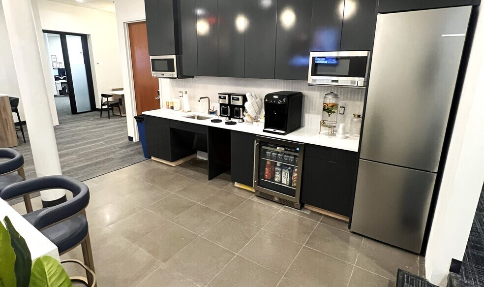 More Photos Of 50 Franklin St, Boston Coworking Space