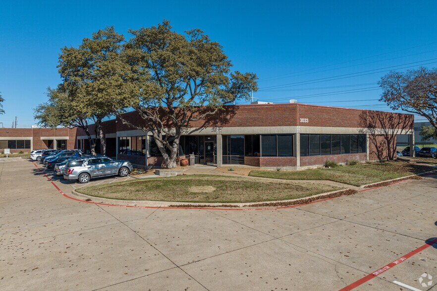 Primary Photo Of 3033 Kellway Dr, Carrollton Research And Development For Lease
