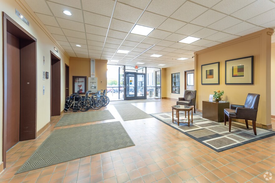 More Photos Of 3145 W Clark Rd, Ypsilanti Medical For Lease
