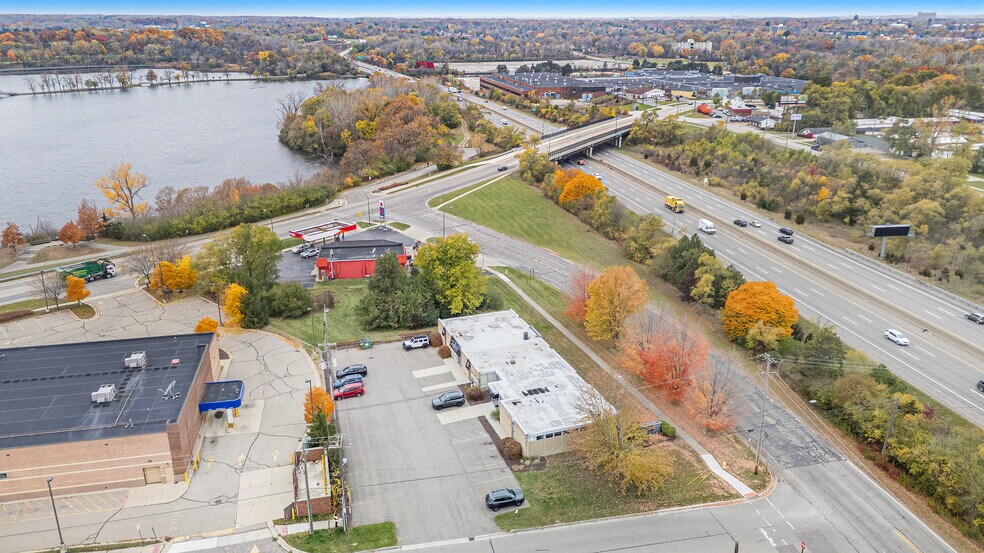 More Photos Of 740 Emerick St, Ypsilanti Medical For Lease