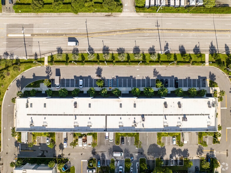 More Photos Of 3420 NW 27th Ave, Pompano Beach Unknown For Lease