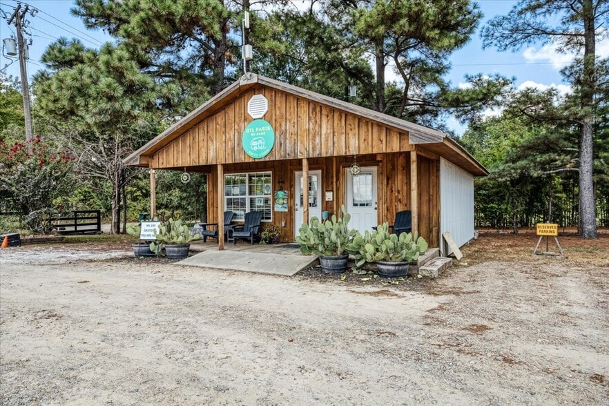 More Photos Of 120 County Road 42000, Paris Trailer Camper Park For Sale