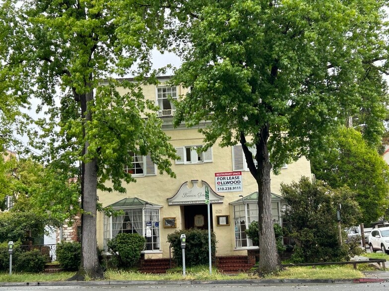 Primary Photo Of 2629 Telegraph Ave, Berkeley Restaurant For Lease